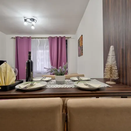 Apartament Avala 26, Kompleks Titova