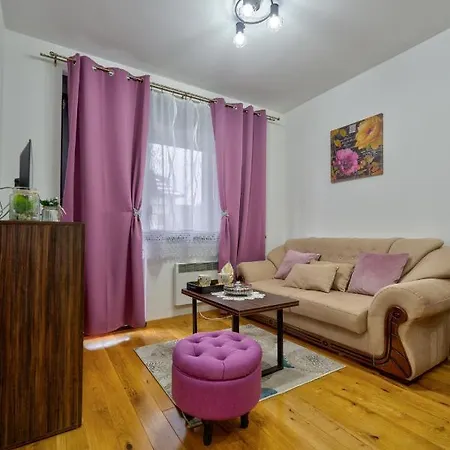 Avala 26, Kompleks Titova Lägenhet *