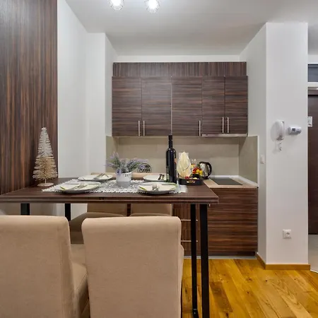 Avala 26, Kompleks Titova Златибор