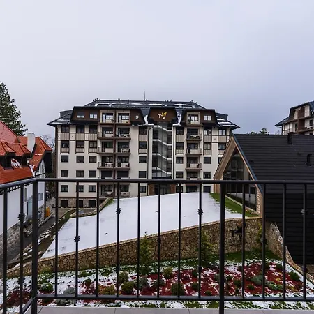 Avala 26, Kompleks Titova *