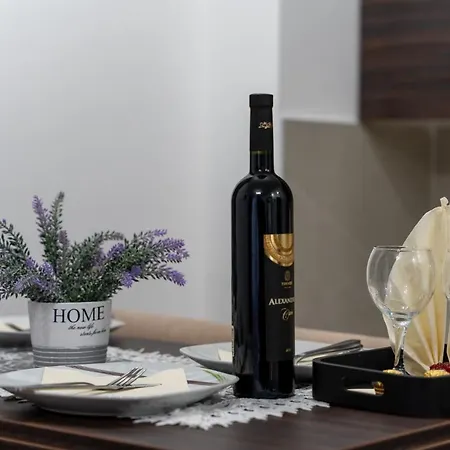 Avala 26, Kompleks Titova Апартаменты