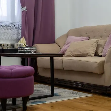 Avala 26, Kompleks Titova *