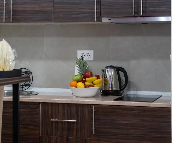 Avala 26, Kompleks Titova * 즐라티보