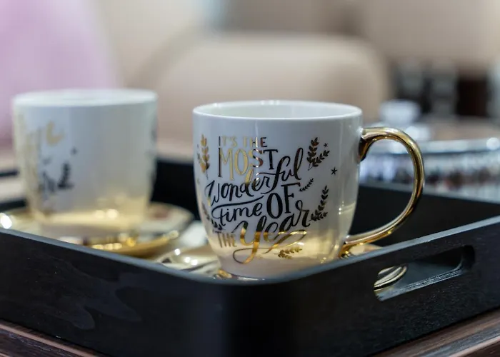 Avala 26, Kompleks Titova *