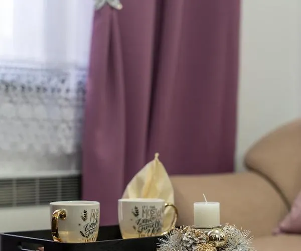 Avala 26, Kompleks Titova Apartman *