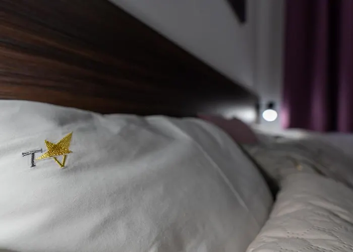 Avala 26, Kompleks Titova 아파트 즐라티보