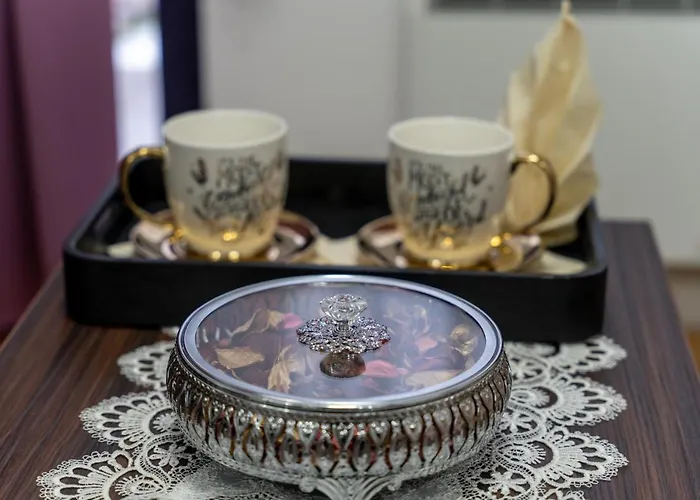 Avala 26, Kompleks Titova Apartman