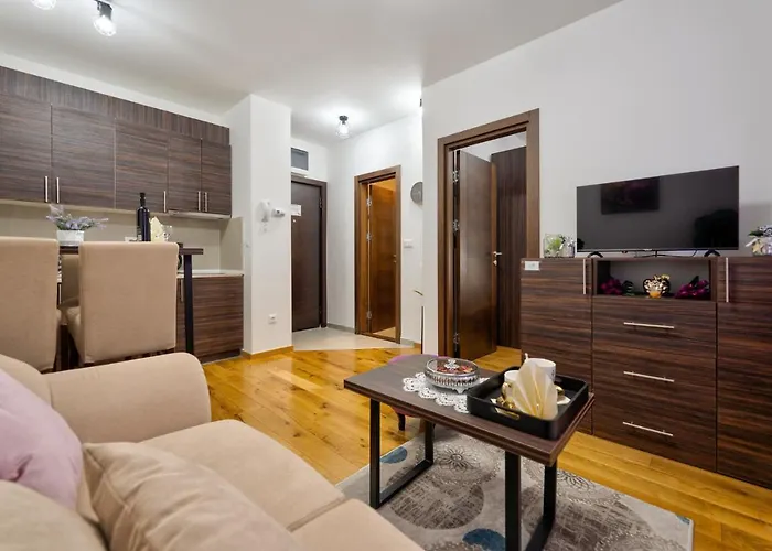 Apartman Avala 26, Kompleks Titova