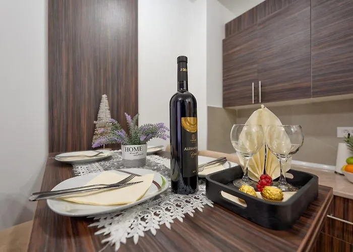 아파트 Avala 26, Kompleks Titova