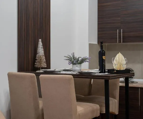 Avala 26, Kompleks Titova 즐라티보